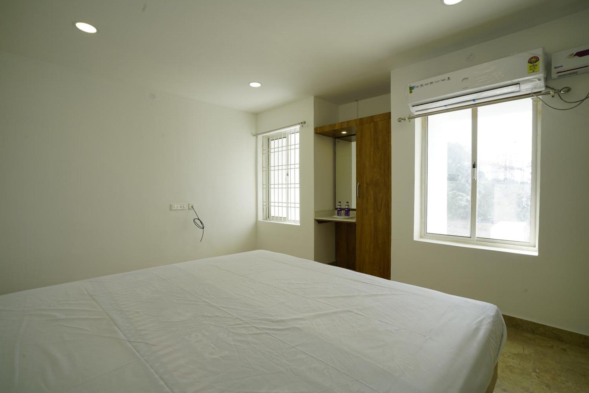 Quilon Residency Kundara Hotel Perumanseri Ngoại thất bức ảnh