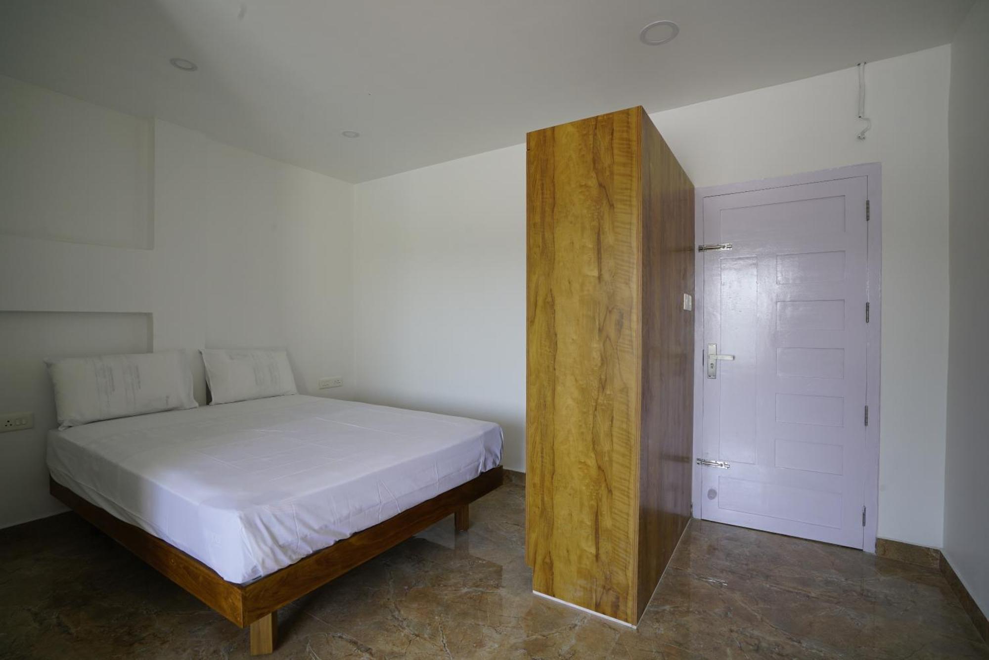 Quilon Residency Kundara Hotel Perumanseri Ngoại thất bức ảnh
